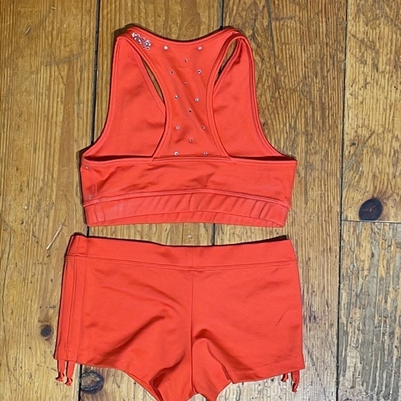 Mika Yoga Wear Orange Crop Top - Picture 2 of 2